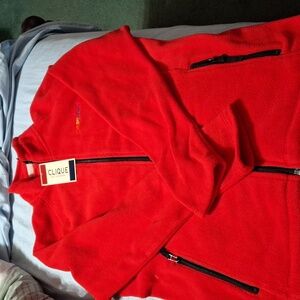 Clique Kaplan Red Fleece with Colorful Logo (Rox087)